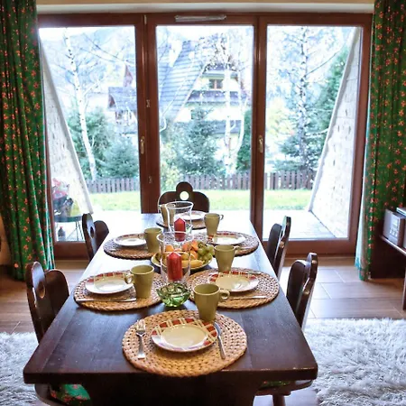 Highlander Visitzakopane Апартаменты Косцелиско